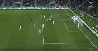 中国女足客战英格兰女足：邵子钦、王妍雯首发，王爱芳出战